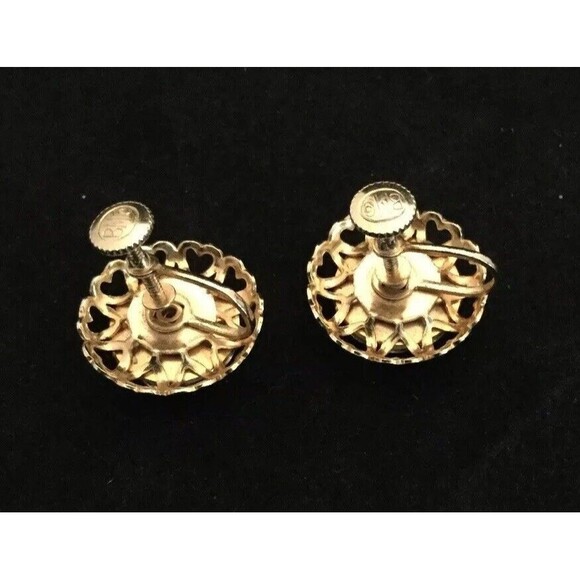 Vintage BM Co Canada Maple Leaf Red Green Screw Back Earrings Gold Tone - Picture 6 of 6